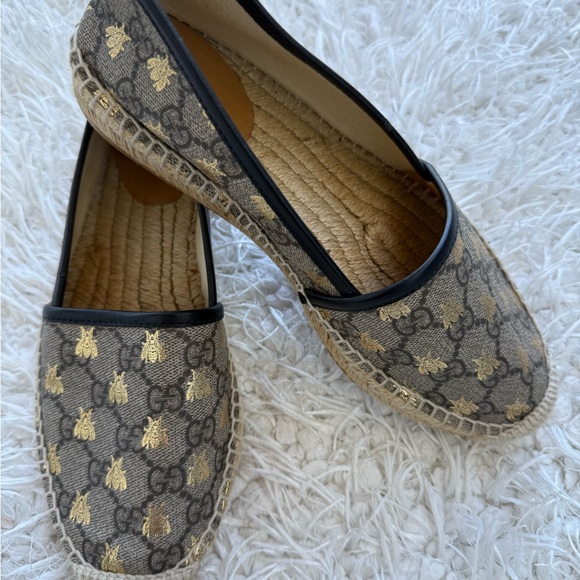 Gucci Tan and Gold Bee Espadrilles - Picture 1 of 6